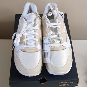 NIB Reebok Ultra Flash White and Cream Sneakers Size 8